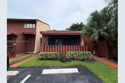 458 SE 11th Ter, Dania Beach, FL 33004 - Photo 1