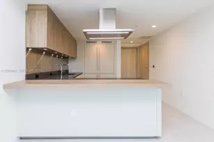 1000 Brickell Plaza, Miami, FL 33131 - Photo 10