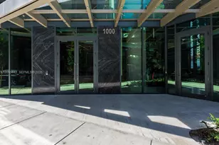 1000 Brickell Plaza, Miami, FL 33131 - Photo 2