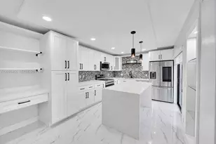 9861 NW 6th Ct, Plantation, FL 33324 - Photo 6