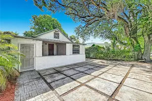 4433 NW 22nd Ct, Miami, FL 33142 - Photo 16