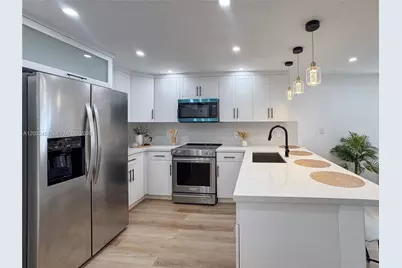 3630 NW 98th St, Miami, FL 33147 - Photo 10