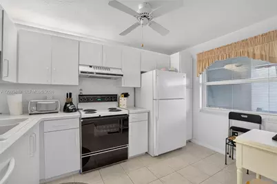3774 Inverrary Blvd #309P, Lauderhill, FL 33319 - Photo 8