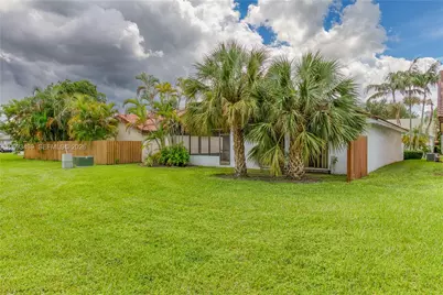 2156 Baton Rouge, Weston, FL 33326 - Photo 12