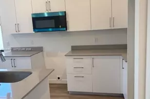 1017 NW 1st Ave, Florida City, FL 33034 - Photo 4
