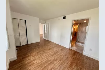 800 N Miami Ave #E-1008, Miami, FL 33136 - Photo 14
