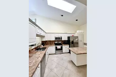 8195 Via Bella, Boca Raton, FL 33496 - Photo 10