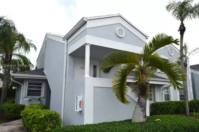 2640 SE 19th Ct #201-D, Homestead, FL 33035 - Photo 1