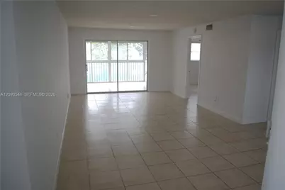 2640 SE 19th Ct #201-D, Homestead, FL 33035 - Photo 6