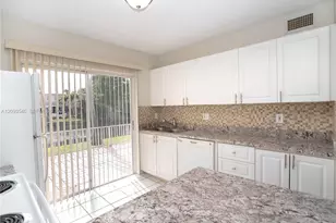 7090 NW 173rd Dr, Hialeah, FL 33015 - Photo 10