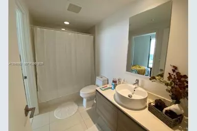 121 NE 34th St #1714, Miami, FL 33137 - Photo 10