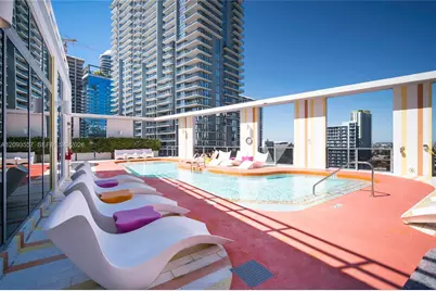 31 SE 6th St #304, Miami, FL 33131 - Photo 18