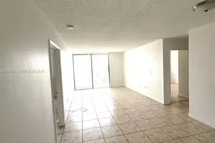 8261 NW 8th St, Miami, FL 33126 - Photo 8