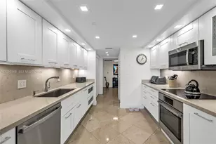 11113 Biscayne Blvd, Miami, FL 33181 - Photo 22