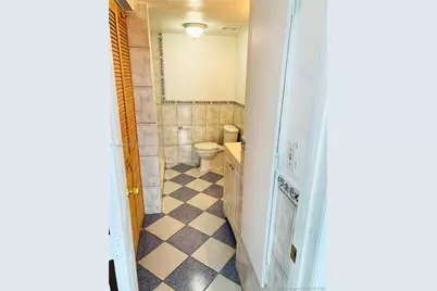 1325 W 68th St #514, Hialeah, FL 33014 - Photo 10
