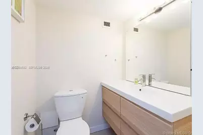 1020 Meridian Ave #307, Miami Beach, FL 33139 - Photo 2