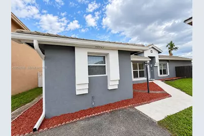 18825 NW 52nd Ct, Miami Gardens, FL 33055 - Photo 2