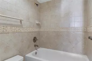 5701 Collins Ave, Miami Beach, FL 33140 - Photo 36