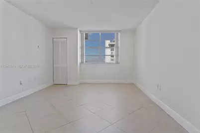 5701 Collins Ave #1007, Miami Beach, FL 33140 - Photo 18