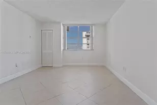 5701 Collins Ave, Miami Beach, FL 33140 - Photo 18