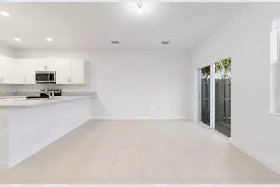 1705 SE 27th Rd, Homestead, FL 33035 - Photo 14