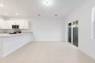 1705 SE 27th Rd, Homestead, FL 33035 - Photo 14