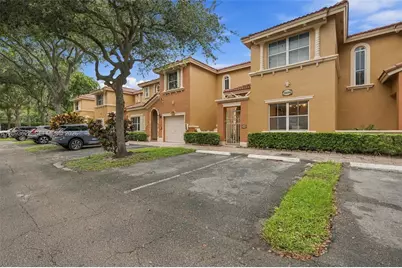 8531 NW 139th Ter #1406, Miami Lakes, FL 33016 - Photo 4