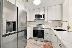 8531 NW 139th Ter, Miami Lakes, FL 33016 - Photo 1