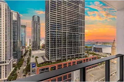 121 NE 5th St #2409, Miami, FL 33132 - Photo 2