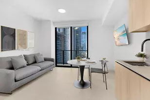 121 NE 5th St, Miami, FL 33132 - Photo 16