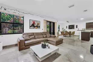 9770 NW 10th St, Miami, FL 33172 - Photo 36
