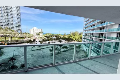 100 Bayview Dr #509, Sunny Isles Beach, FL 33160 - Photo 6