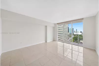 325 S Biscayne Blvd #2320, Miami, FL 33131 - Photo 12