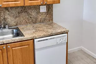 11140 SW 196th St, Cutler Bay, FL 33157 - Photo 14