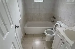 1455 NE 146th St, Miami, FL 33161 - Photo 6