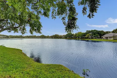 465 NW 95th Ave, Plantation, FL 33324 - Photo 4