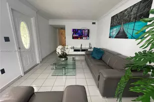 961 W 37th Terrace, Hialeah, FL 33012 - Photo 2