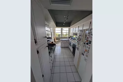 11930 N Bayshore Dr #502, North Miami, FL 33181 - Photo 4