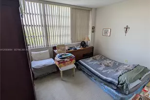 11930 N Bayshore Dr, North Miami, FL 33181 - Photo 12