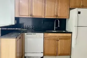 310 SW 10th Terrace, Hallandale Beach, FL 33009 - Photo 1