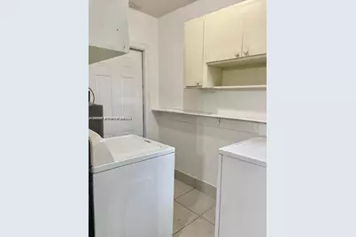 310 SW 10th Ter, Hallandale Beach, FL 33009 - Photo 8