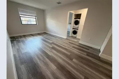 25 W 4th St #201, Hialeah, FL 33010 - Photo 4