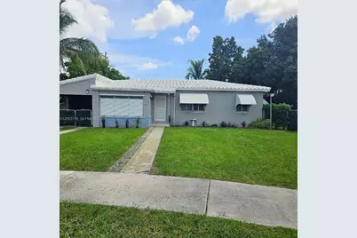 1051 SW 72nd Ct, Miami, FL 33144 - Photo 2