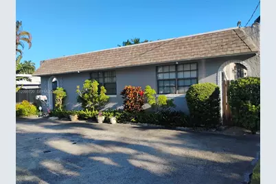 1016 NE 34th Ct #B, Oakland Park, FL 33334 - Photo 1