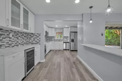 609 N 46th Ave, Hollywood, FL 33021 - Photo 6