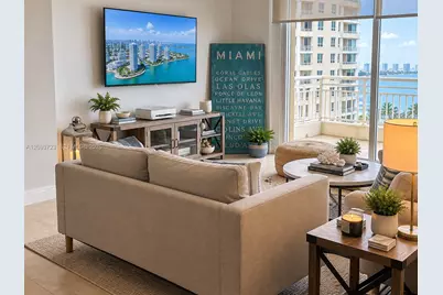 888 Brickell Key Dr #3007, Miami, FL 33131 - Photo 4