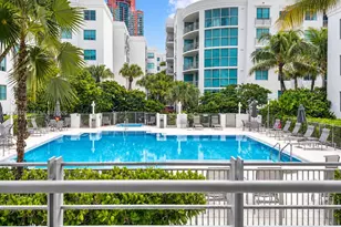 110 Washington Ave, Miami Beach, FL 33139 - Photo 1