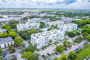 482 NW 165th St Rd, Miami, FL 33169 - Photo 2