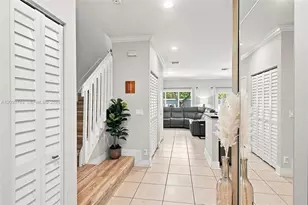 13225 NW 7th Dr, Plantation, FL 33325 - Photo 6