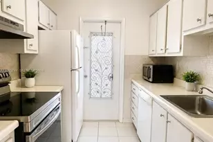 2200 Diana Dr, Hallandale Beach, FL 33009 - Photo 1